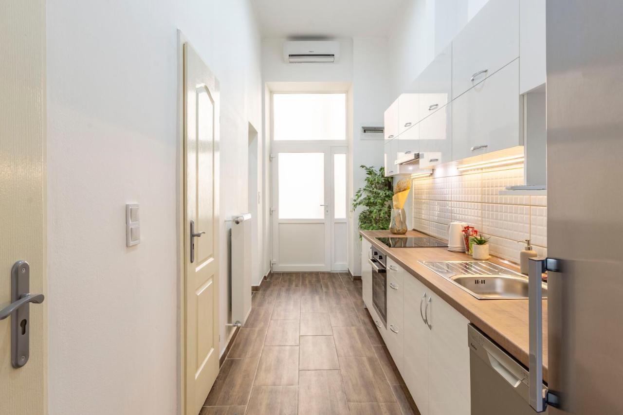 Cozy & Pleasant Homes In The Heart Of Budapeszt Zewnętrze zdjęcie